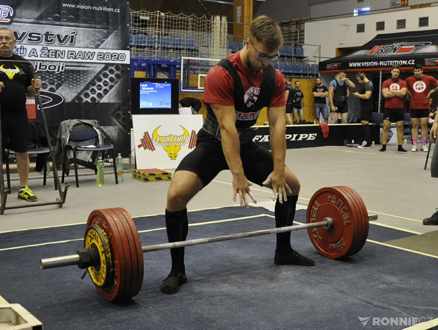 Mistrovstv� v�chodn�ch �ech v klasick�m (RAW) silov�m trojboji mu�� a �en 2020