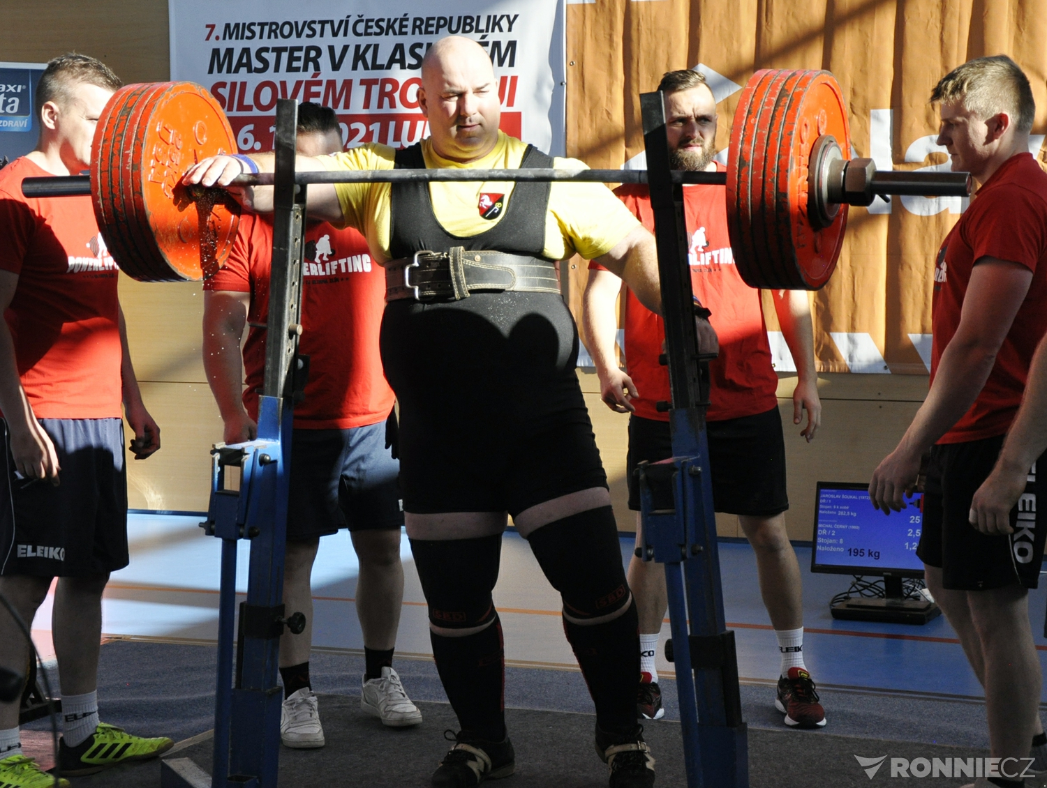 M�R v klasick�m (RAW) silov�m trojboji masters 2021
