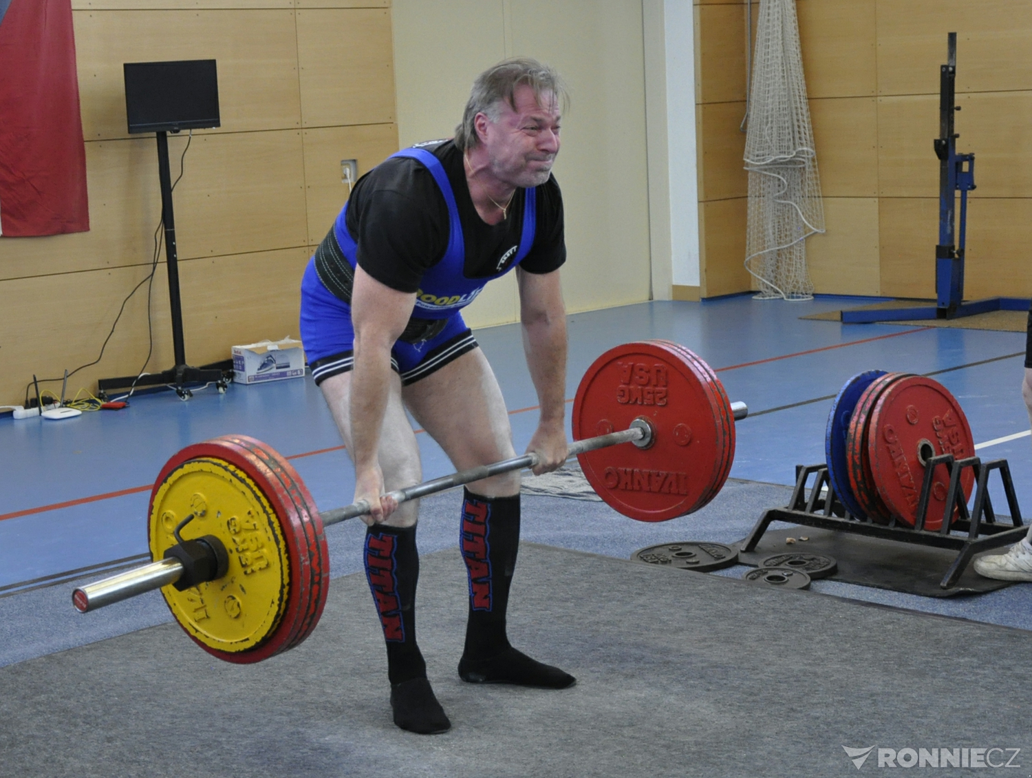 M�R v klasick�m (RAW) silov�m trojboji masters 2021