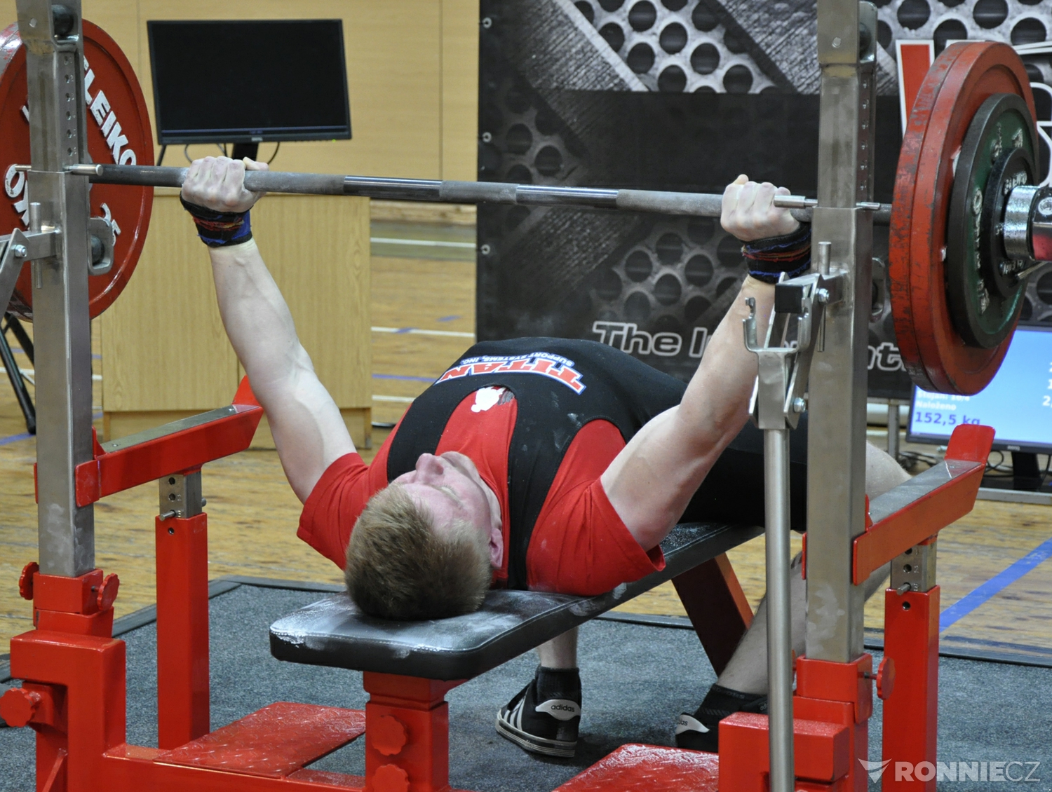 Mistrovstv� �R v klasick�m (RAW) bench-pressu mu�� a �en 2021