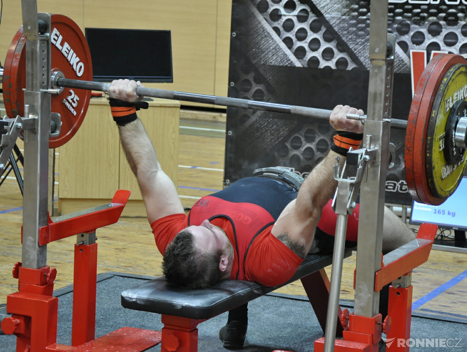 Mistrovstv� �R v klasick�m (RAW) bench-pressu mu�� a �en 2021