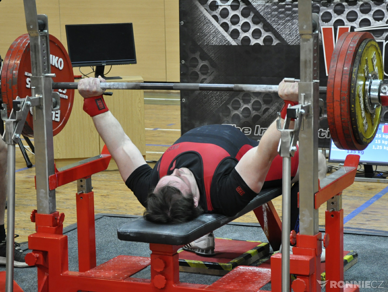 Mistrovstv� �R v klasick�m (RAW) bench-pressu mu�� a �en 2021
