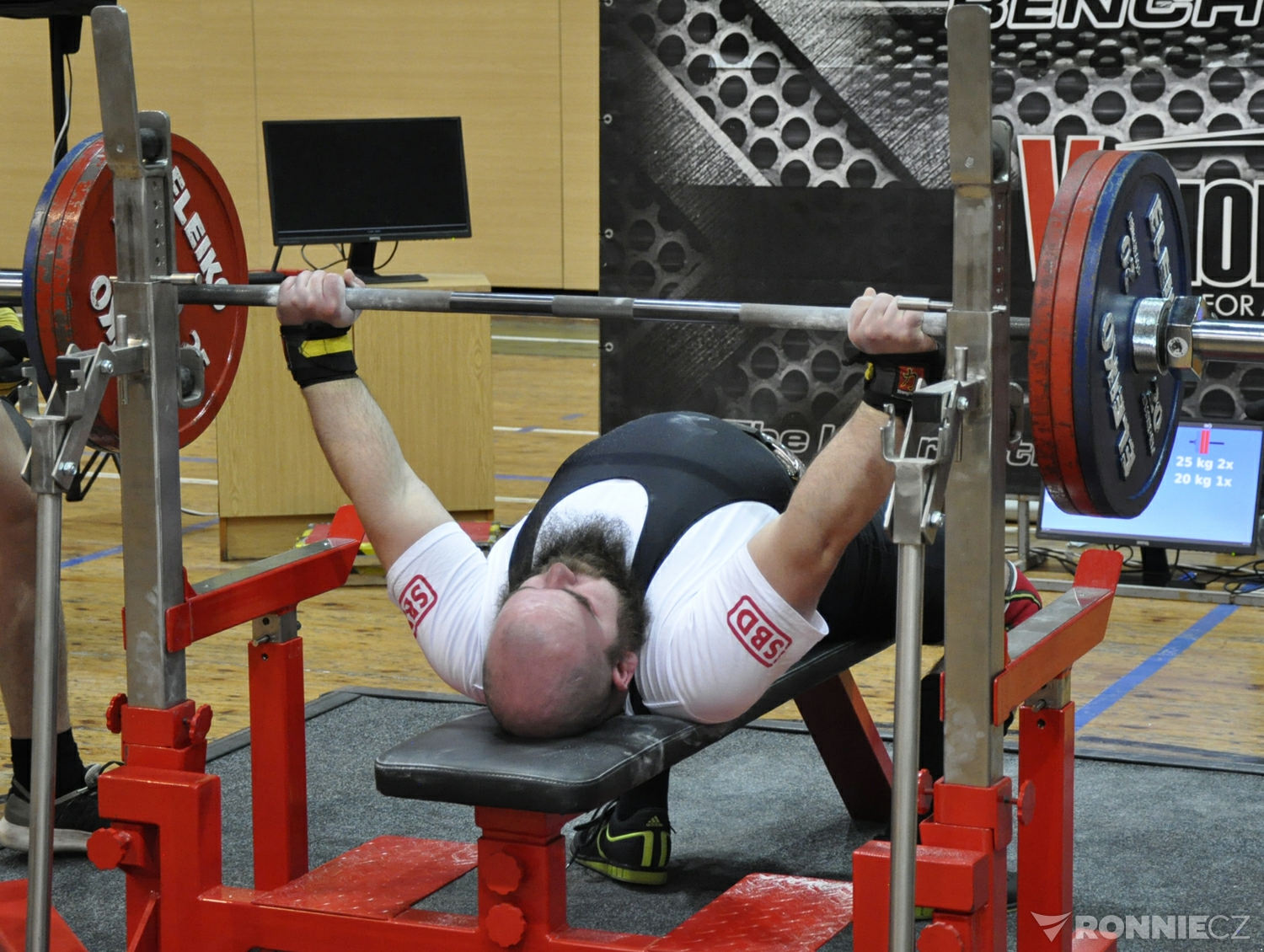 Mistrovstv� �R v klasick�m (RAW) bench-pressu mu�� a �en 2021