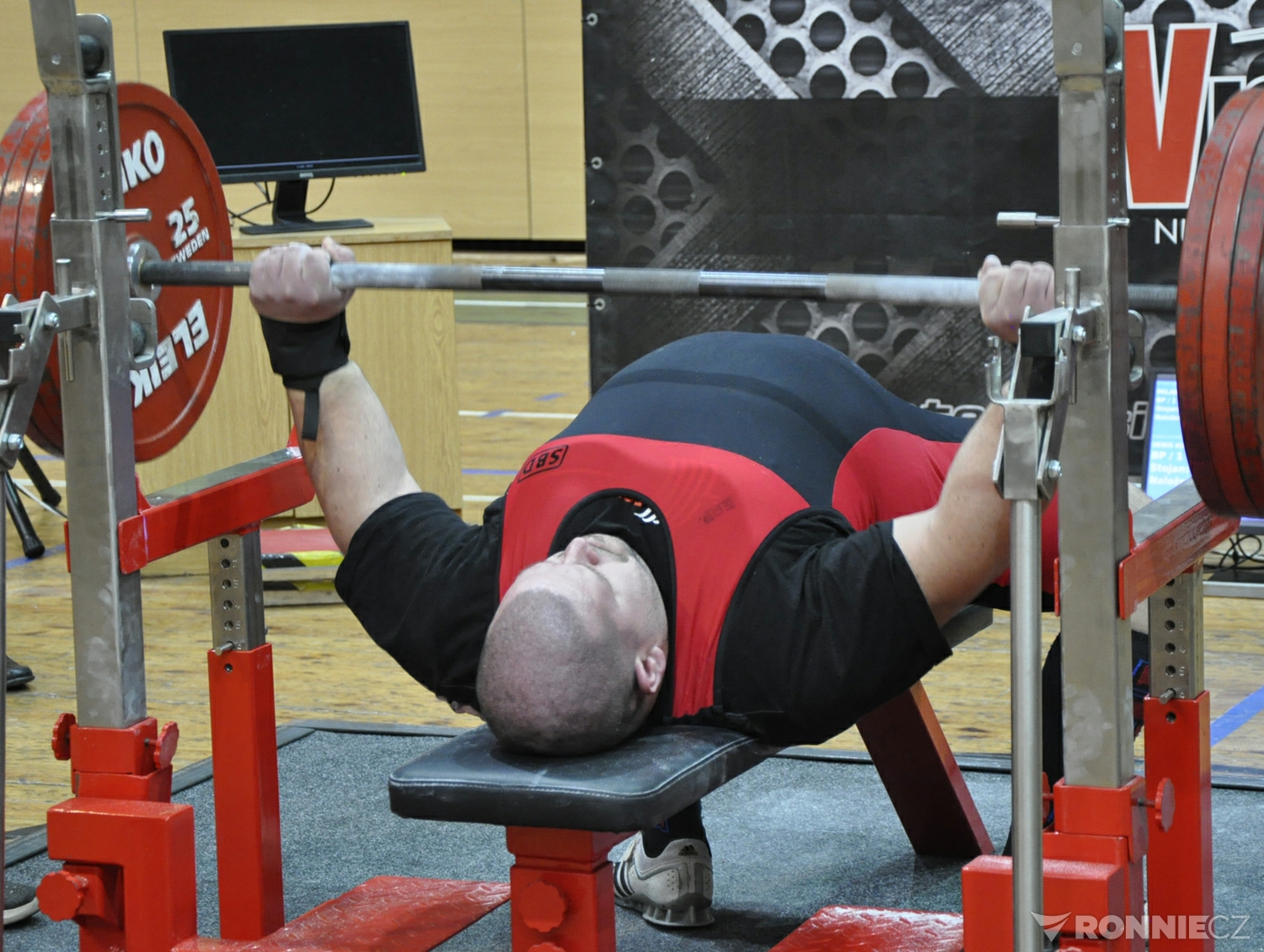 Mistrovstv� �R v klasick�m (RAW) bench-pressu mu�� a �en 2021